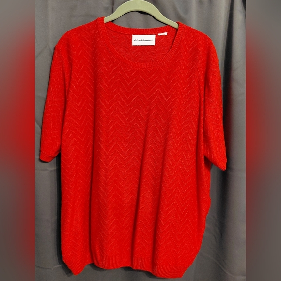 Alfred Dunner Tops - Alfred Dunner Red Women's Shirt Excellent Condition